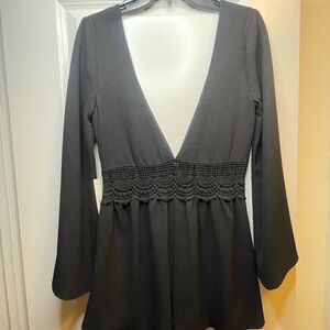 Black Long Sleeve V-Neck Top